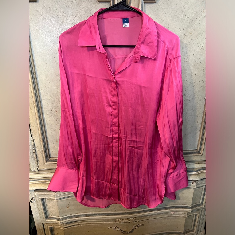 Old Navy pink blouse